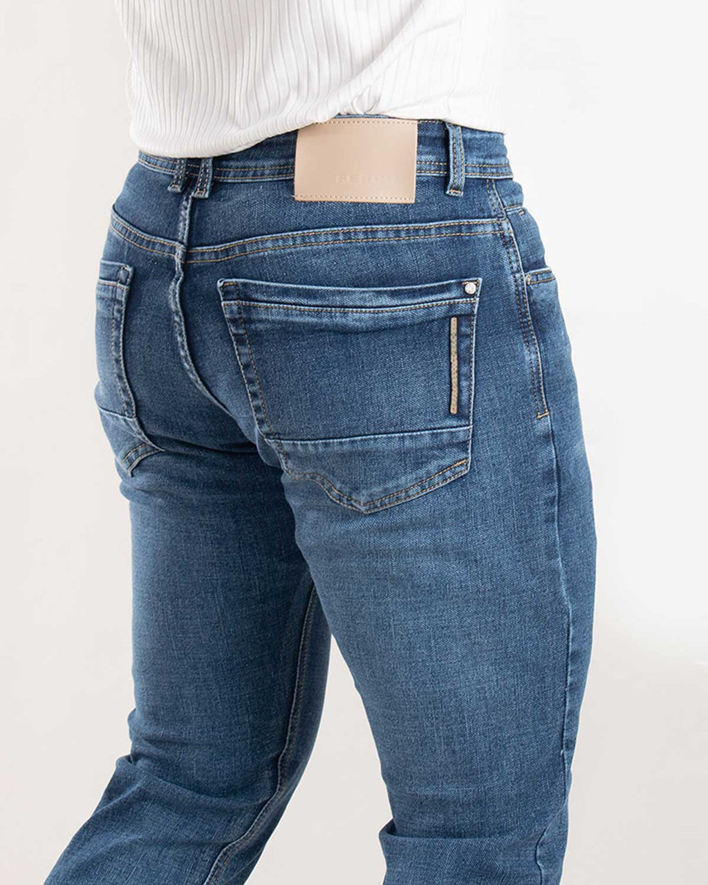 Jean Comfort Ref 037